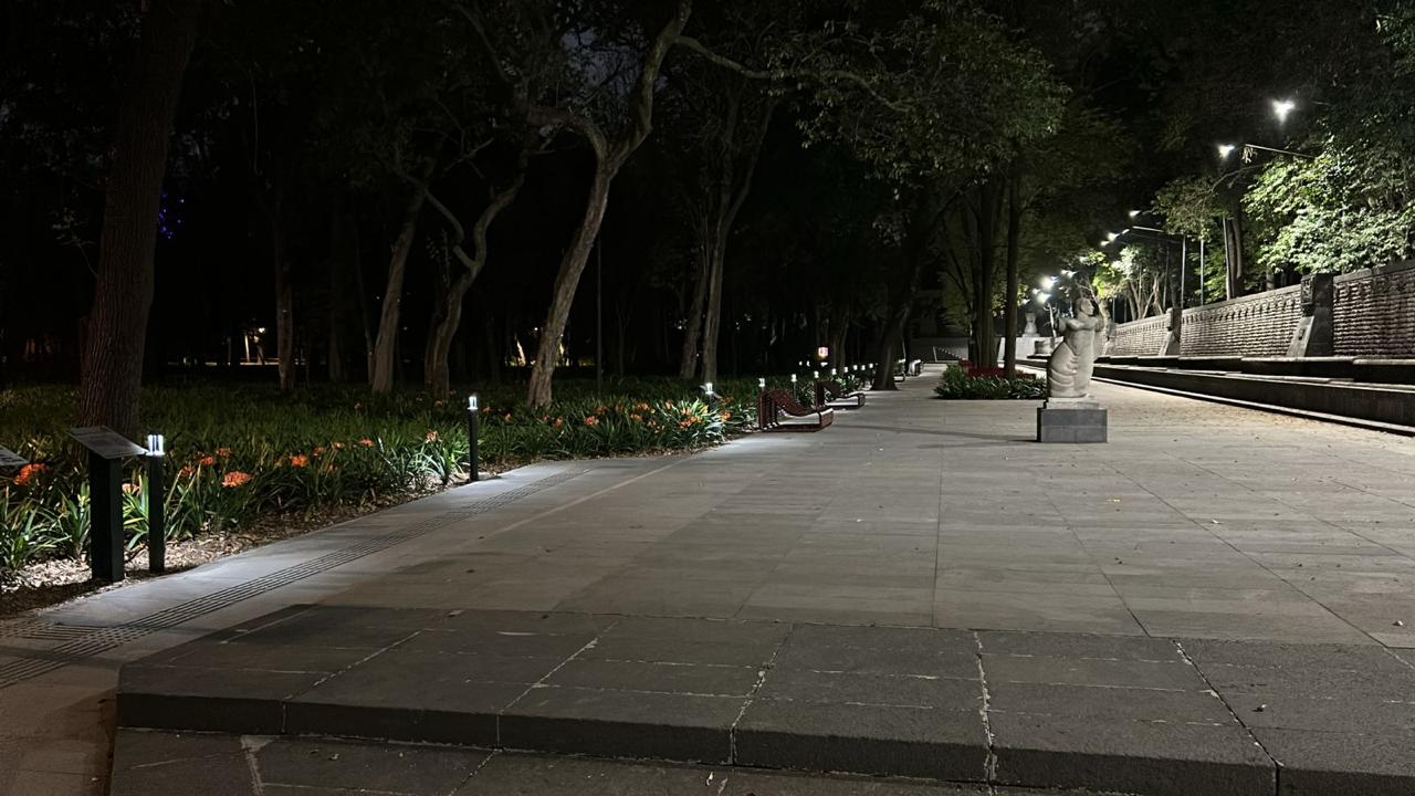 Rehabilitación de alumbrado – Plaza Nezahualcóyotl